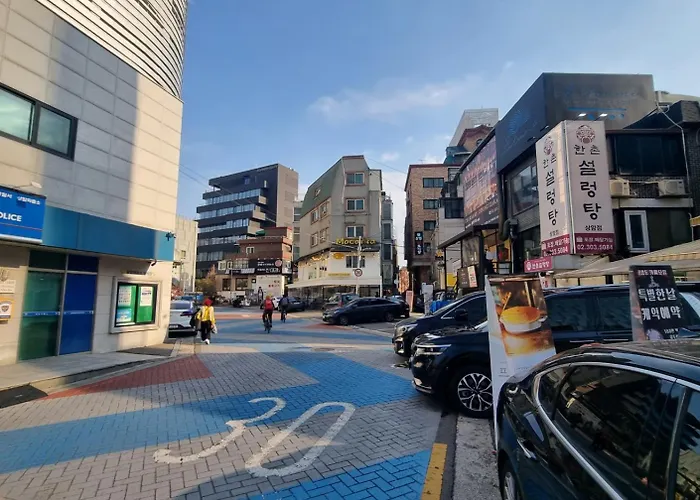 Haru 신규오픈 할인#고급숙소#호텔침대#지하철도보4분#hongdae 1정거장 #kpop방송국 인접